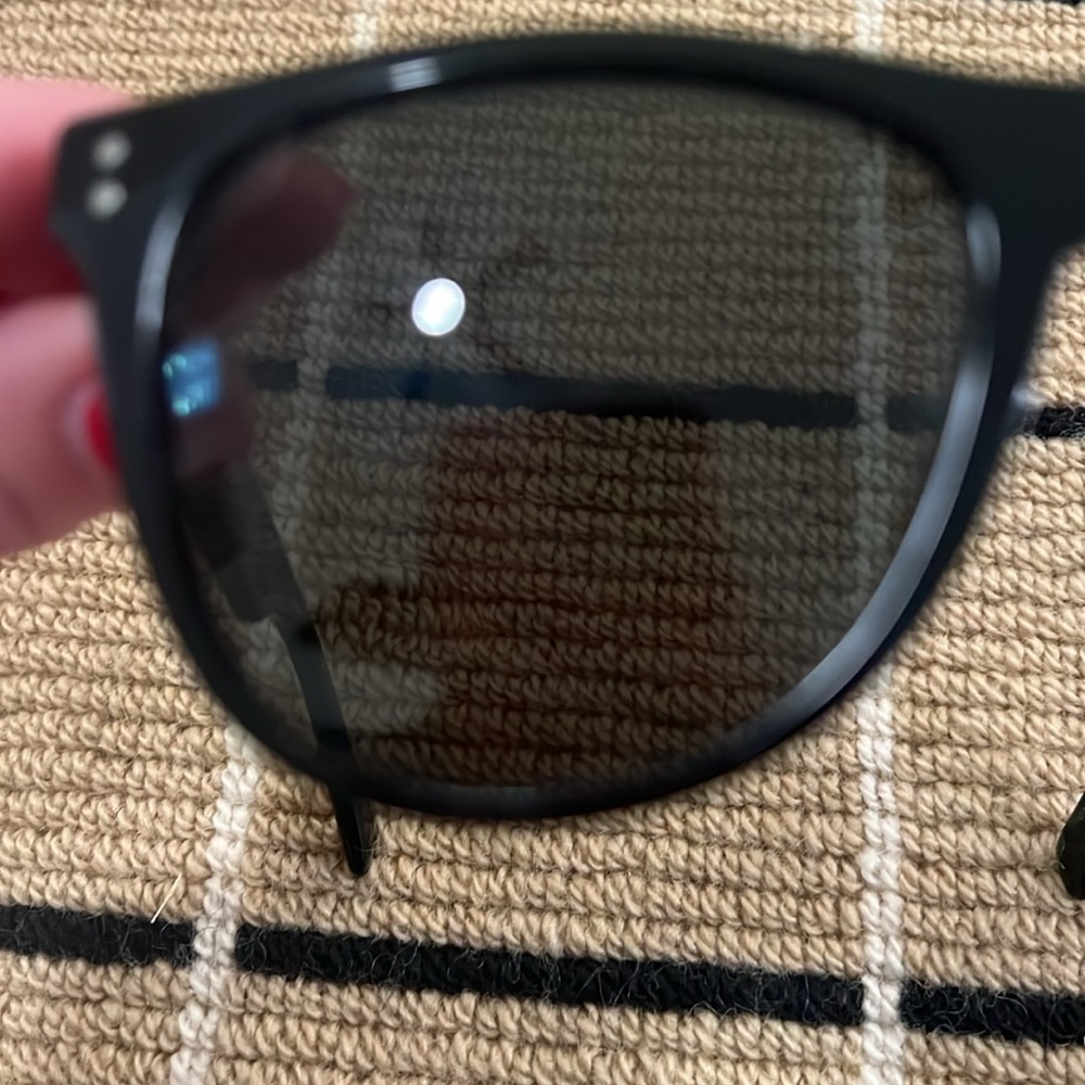Celine Sunglasses CL40088I - Picture 4 of 5